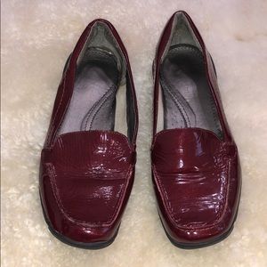 SOLD. Women’s burgundy patent leather loafers